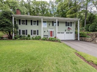 3 Embassy Ln, Andover, MA 01810