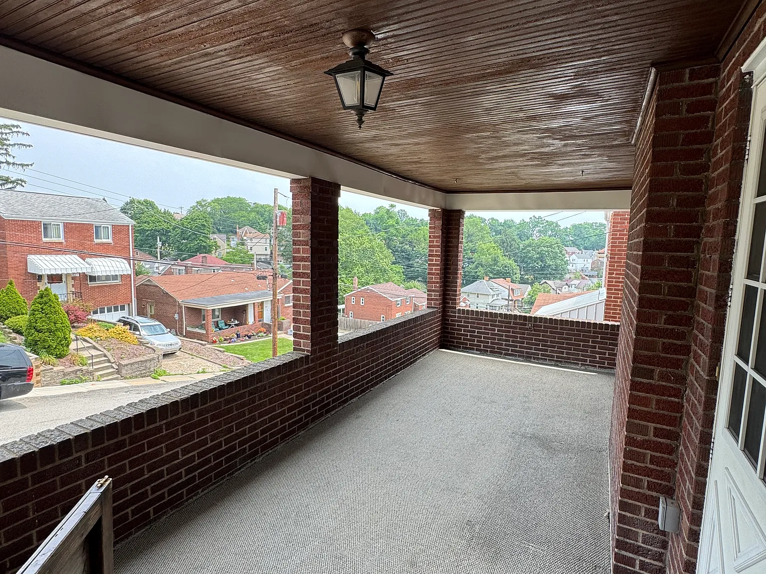 3 bed, 1144 sqft, $2,100 — Photo 3