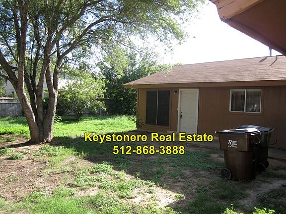 2nd image of 1209 Westcott Dr #B
