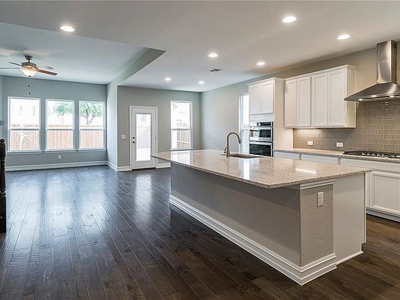 5th image of 5605 Meritage St