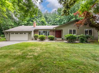 131 Heywood Dr, Glastonbury, CT 06033