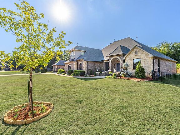 4th image of 12401 Deepwood Creek Dr