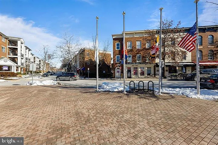 232 Main St #4 — Photo 20