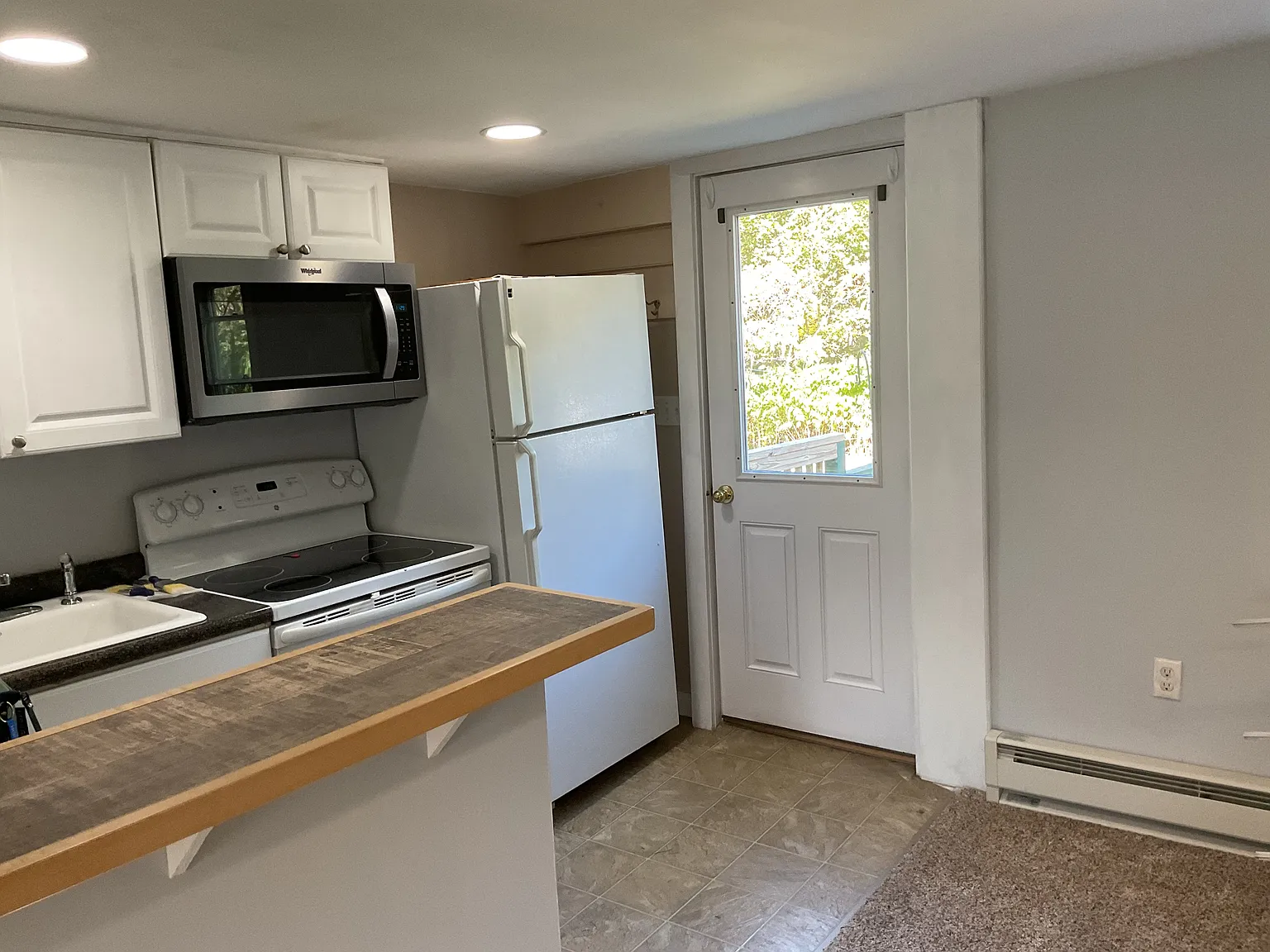 1 bed, 700 sqft, $1,700 — Photo 2