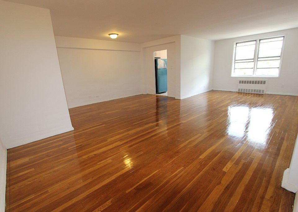 1st image of 10101 67th Dr APT 2E