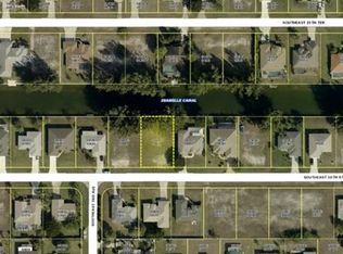 307 SE 16th St, Cape Coral, FL 33990