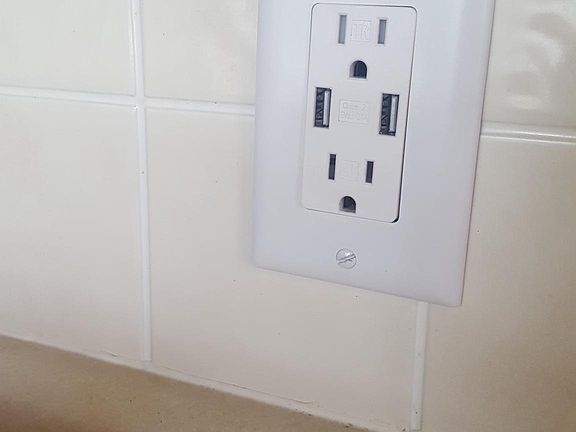 usb outlet in kitchen