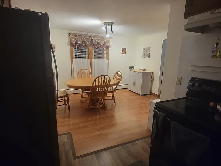 102 W Main St #4 — Photo 11