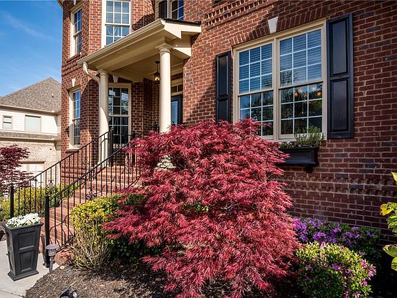 3rd image of 126 Three Branches Dr