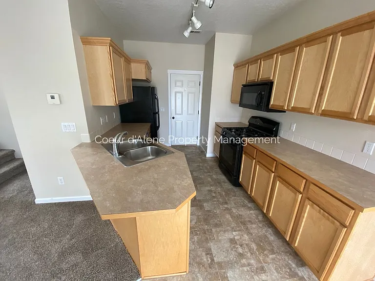 7837 N Holyoke Loop — Photo 6