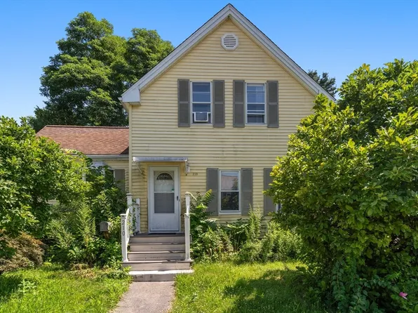 210 School St, Stoughton, MA 02072
