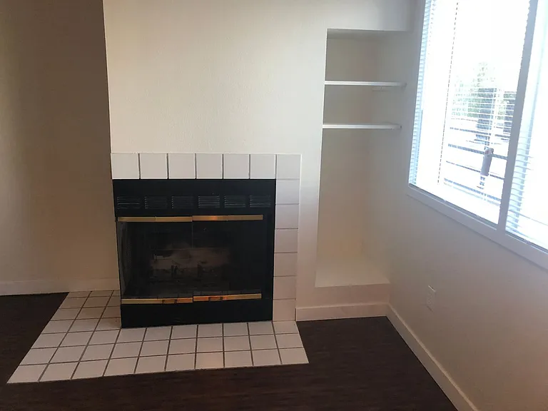 Magnolia Court — Photo 22