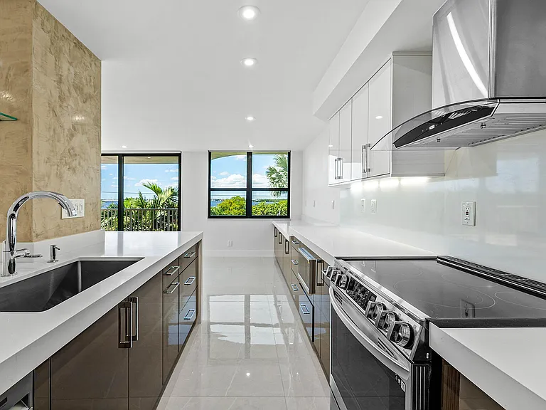 5480 N Ocean Dr #B1C — Photo 4