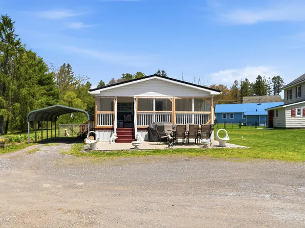 16 Pine Ln, Lecontes Mills, PA 16850
