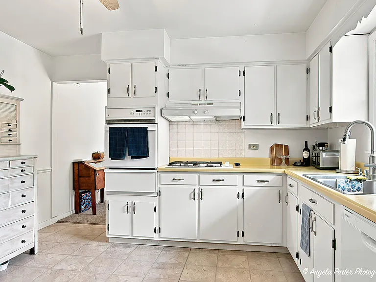303 Ridge St — Photo 11