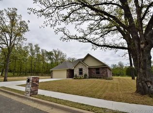 2436 Oklahoma Ave, Tahlequah, OK 74464