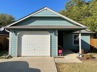 207 E 15th St, Mounds, OK 74047
