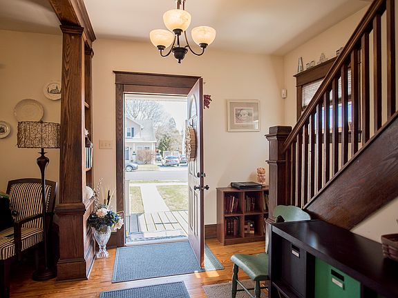 3rd image of 11024 Roessner Ave