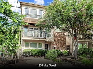 1208 Moy St, Houston, TX 77007
