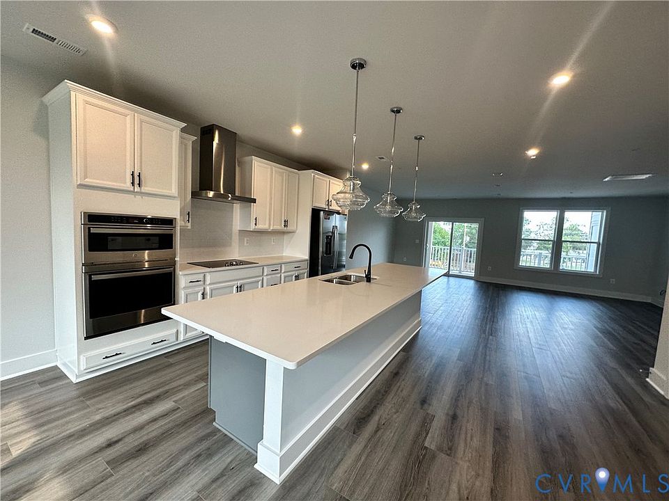 1st image of 1025 N Lombardy St Unit B