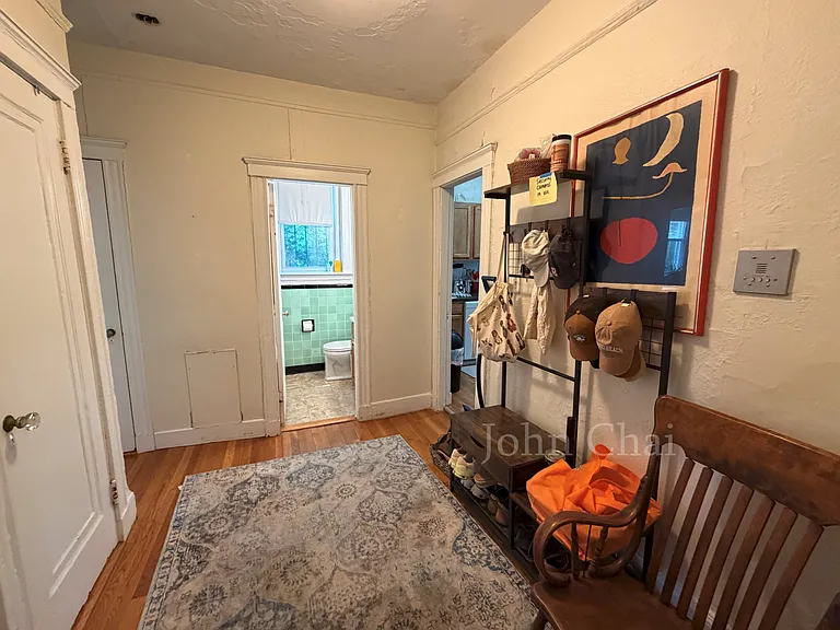 70 Chiswick Rd #4 — Photo 10