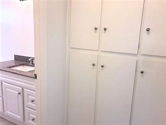4th image of 406 Ellwood Beach Dr #6