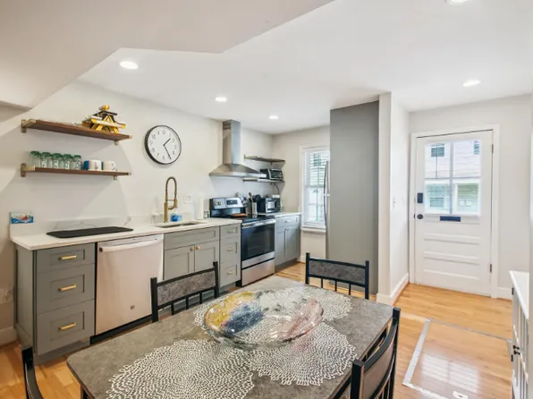 207 Clay St, Annapolis, MD 21401