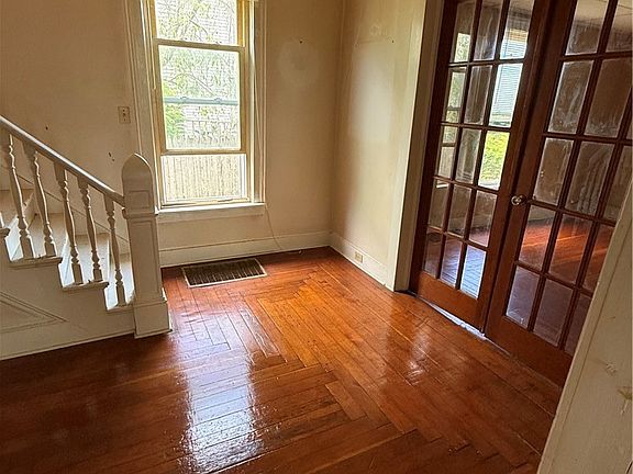 2nd image of 7 West Ave