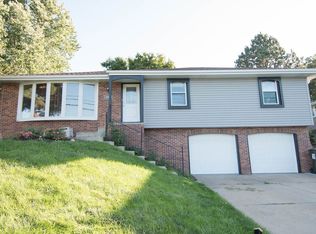 6009 Pioneers Blvd, Lincoln, NE 68506