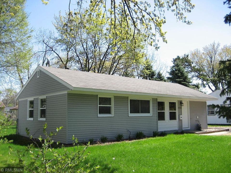 1st image of 8409 Elliot Ave S