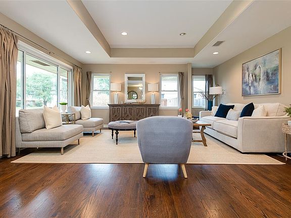 4th image of 9914 Donegal Dr