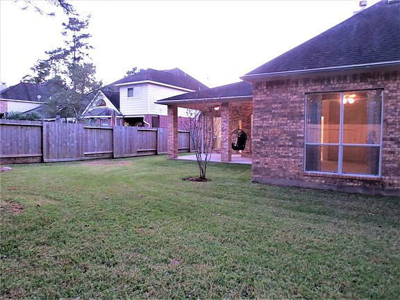 3rd image of 126 E French Oaks Cir
