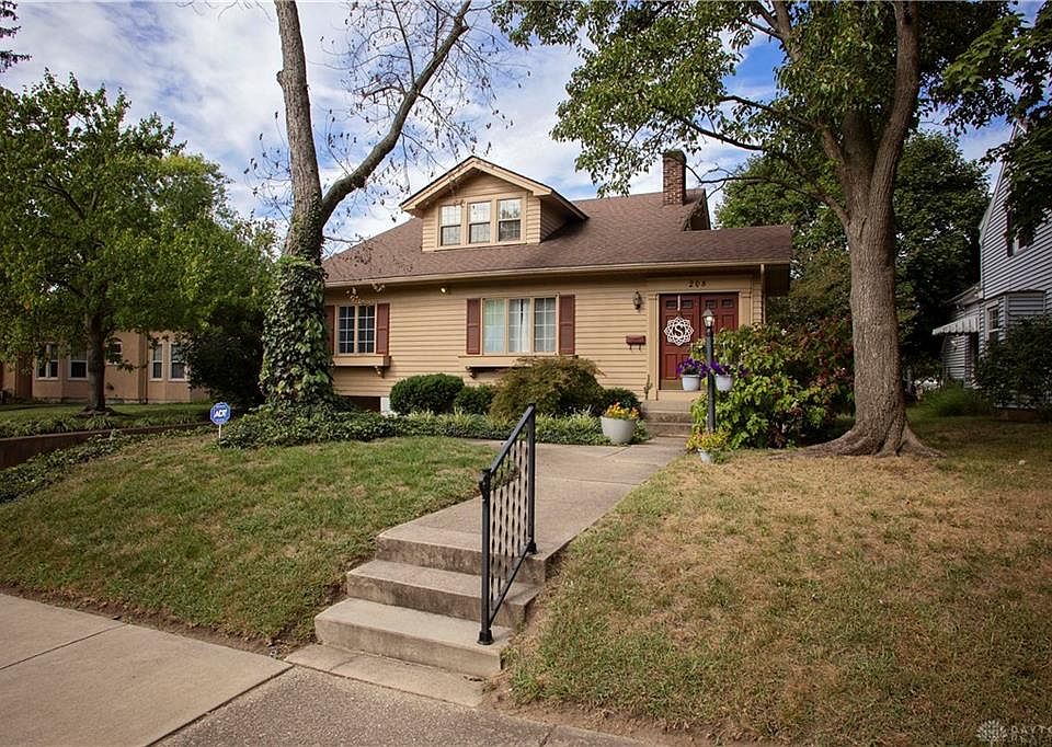 1st image of 208 Aberdeen Dr