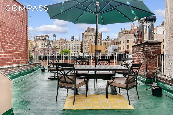 Sold by Compass | media 16