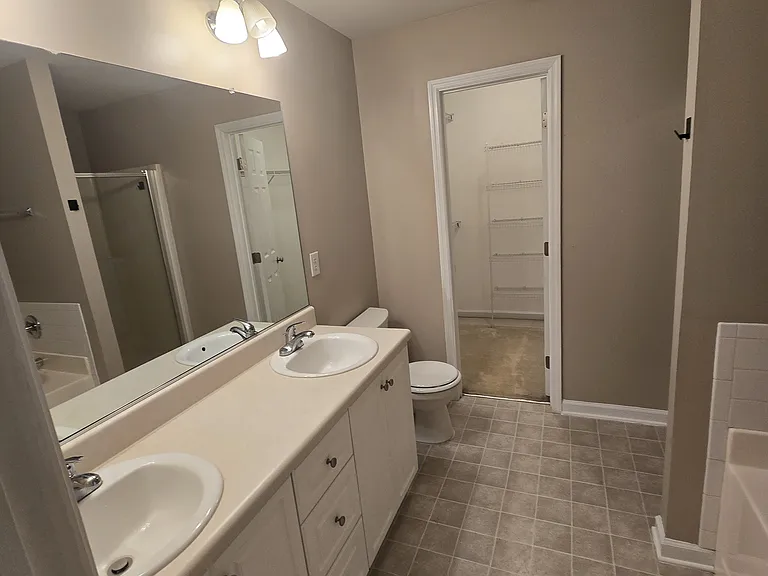 3021 Culverton Ct — Photo 3