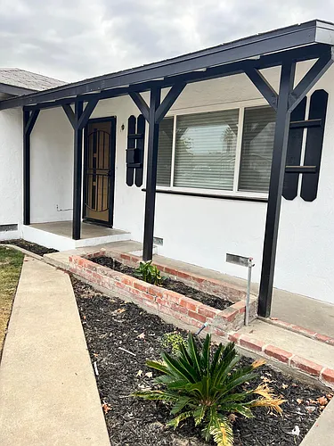 1201 S Church St Photo 1