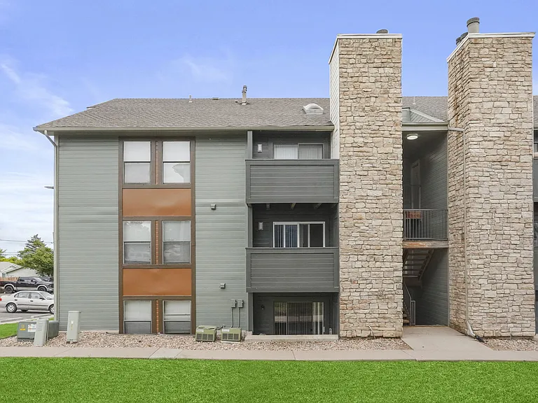 Exterior of Buildings at Hilltop View Apartments