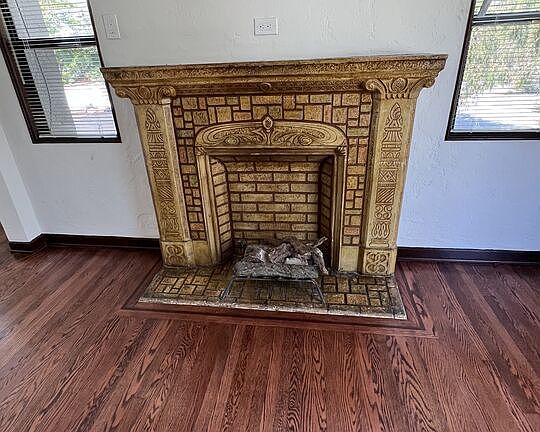 4th image of 5072 S Bangor Dr