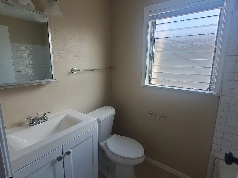 9607 Marlive Ln — Photo 3