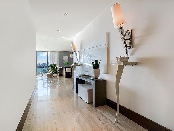3rd image of 800 S Pointe Dr APT 504