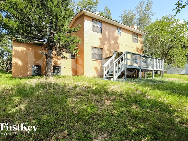 988 Glenview Cir — Photo 14