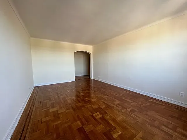 1701 West 3rd Street — Photo 4