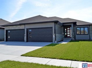10200 Starlight Bay, Lincoln, NE 68527