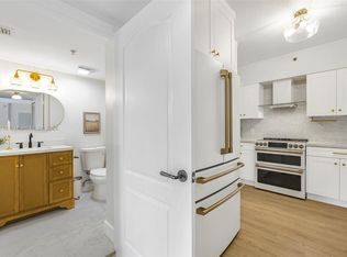 9340 Fontainebleau Blvd #W312, Miami, FL 33172