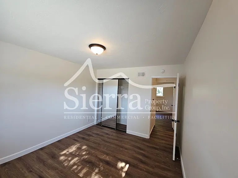 88 Manchester Pl — Photo 9