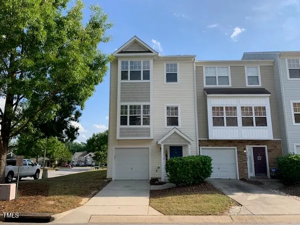 4910 Briarstone Ct, Raleigh, NC 27610