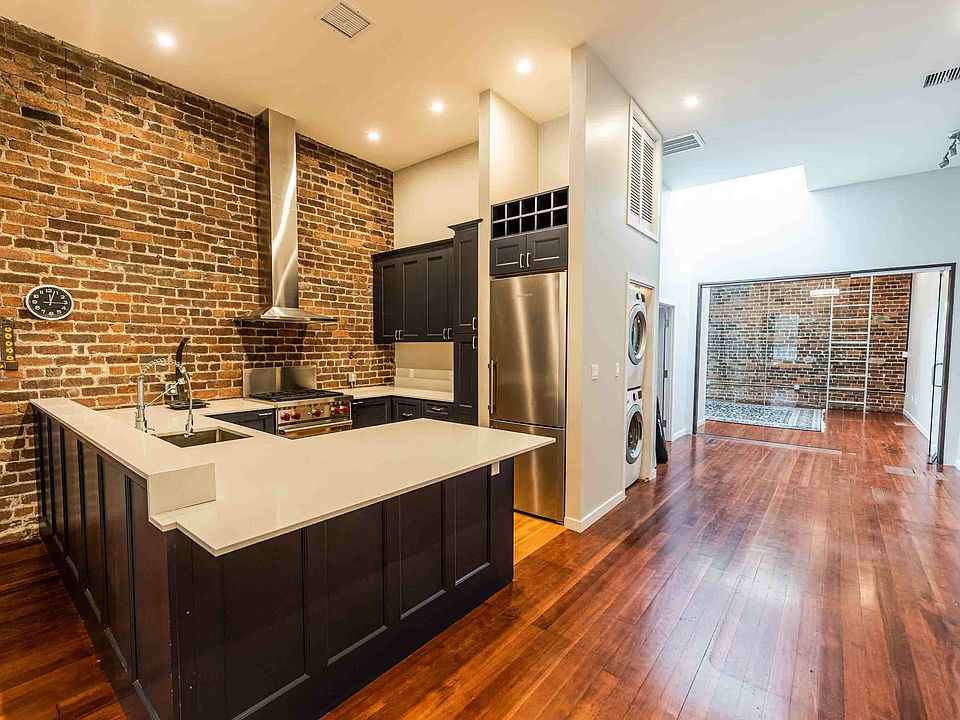 1st image of 82 Mary St