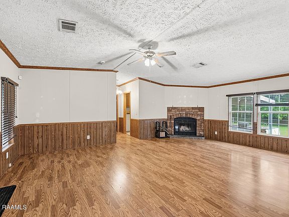 5th image of 286 Keystone Dr