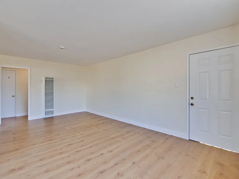 2908 Birdsall Ave #2908 — Photo 22