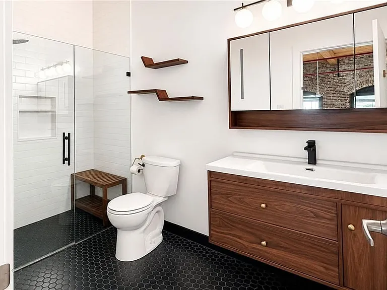 170 Boulevard SE #E426 — Photo 3